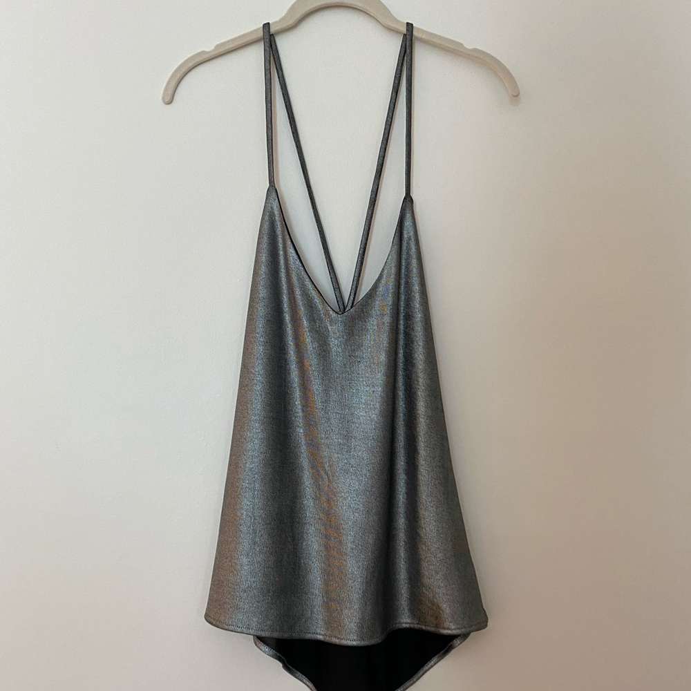 Revolve BY THE WAY metalic top - Picture 2 of 5